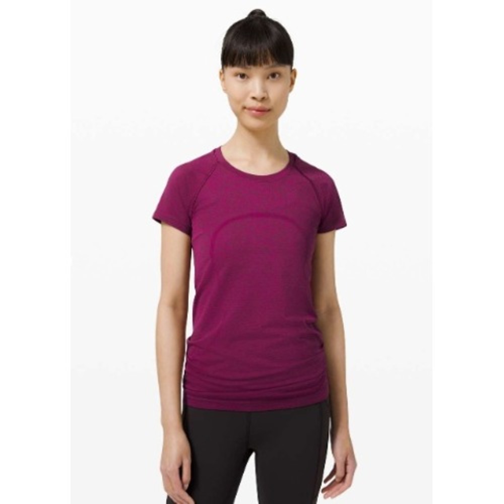 Lululemon Swiftly Tech Short Sleeve 2.0Ripened Raspberry / Red Merlot sz 4